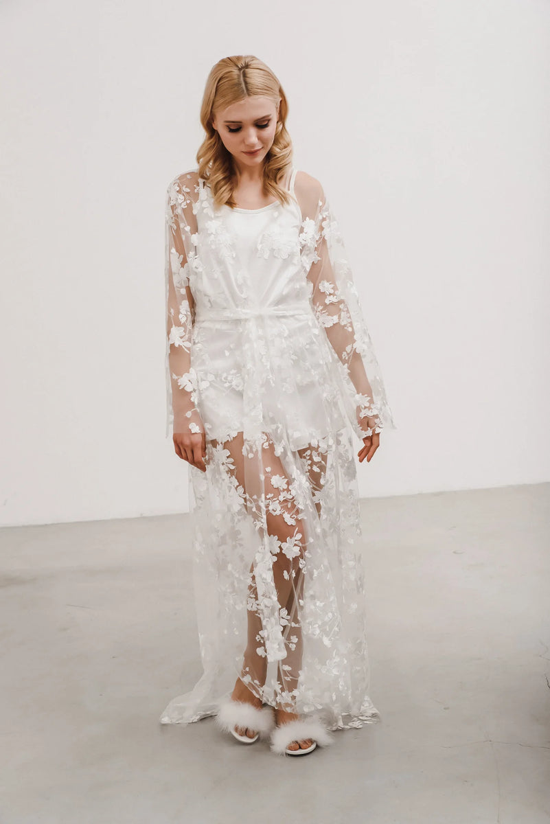 Embroidered 2024 bridal robe