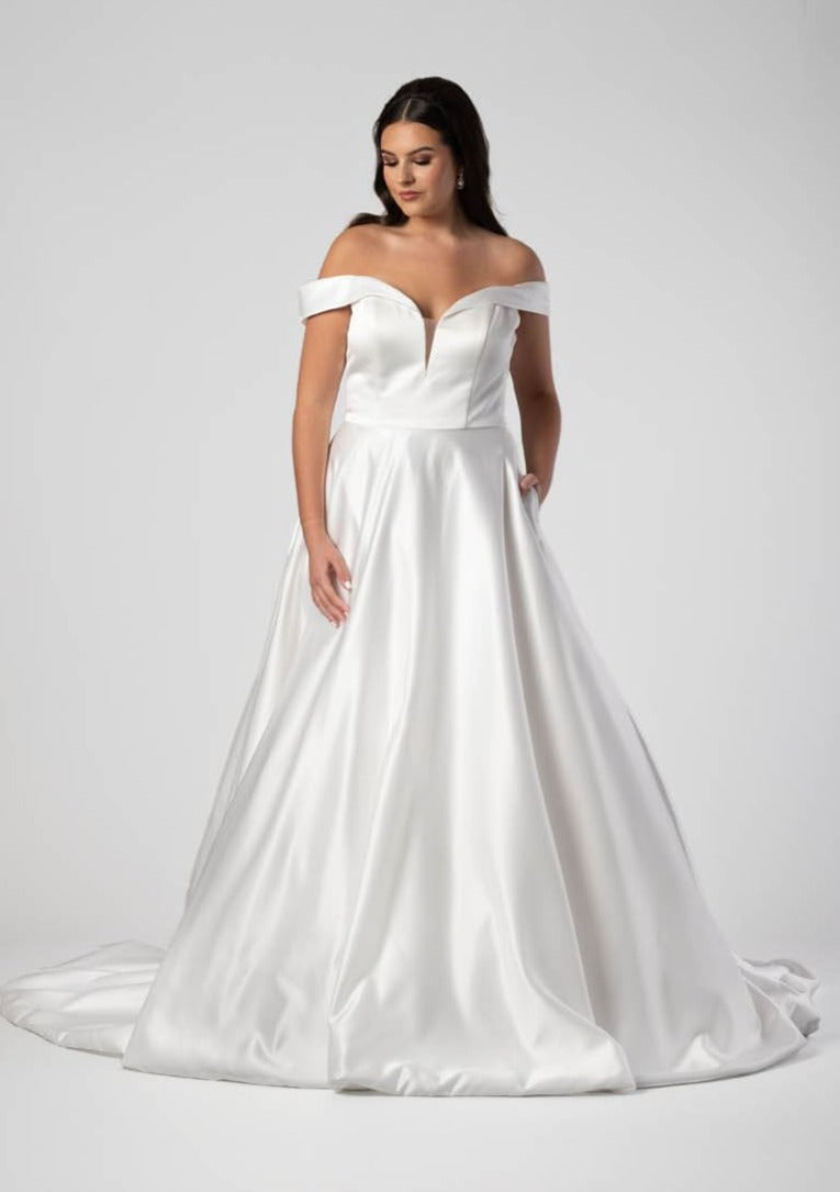 Diana Wedding Dress | The Wedding Shoppe