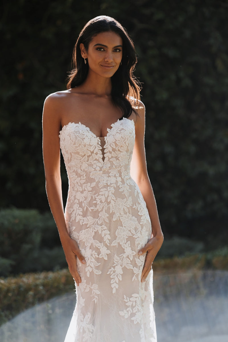 Allure Bridals 9903 Wedding Dress | The Wedding Shoppe