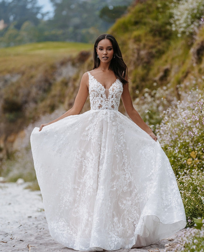 Wedding dress clearance styles a line