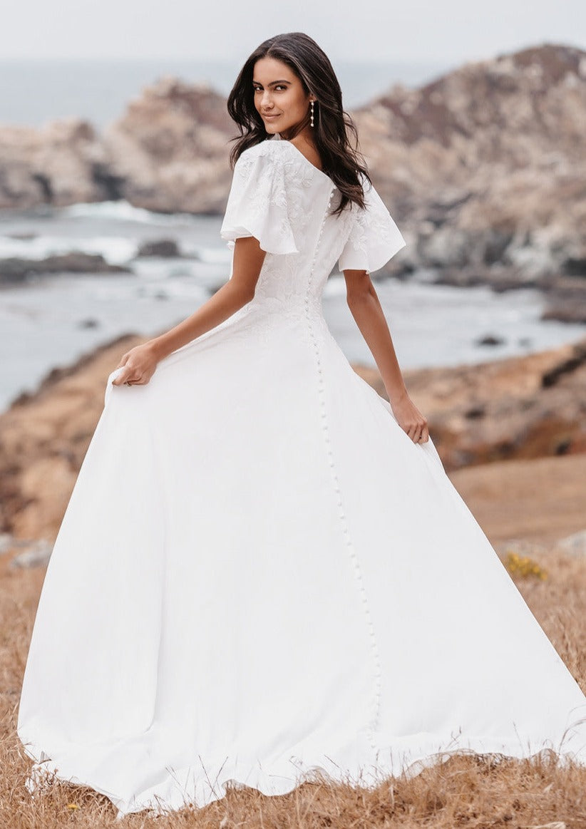 Allure Modest M685 Wedding Dress – Wedding Shoppe
